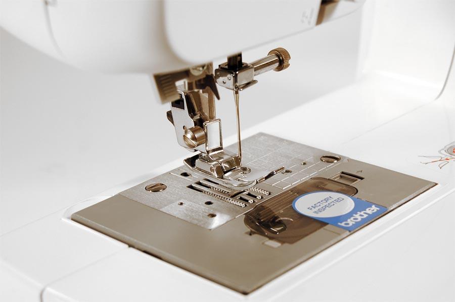 Brother XL - 2230 Free Arm Sewing Machine - Sewingmachinesplus.com